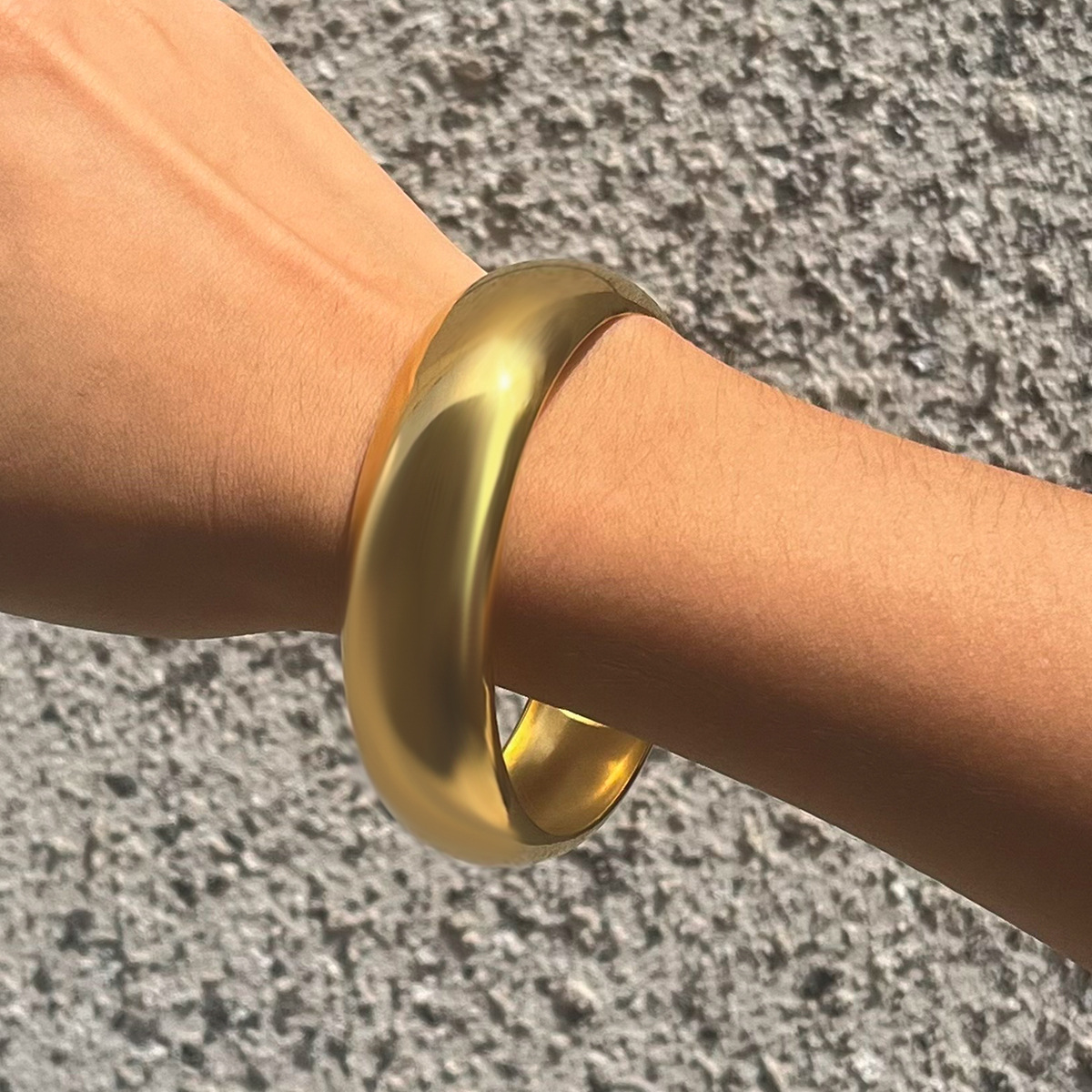 Premium 18K Gold Plain Minimalist Stainless Steel Bracelet for Women