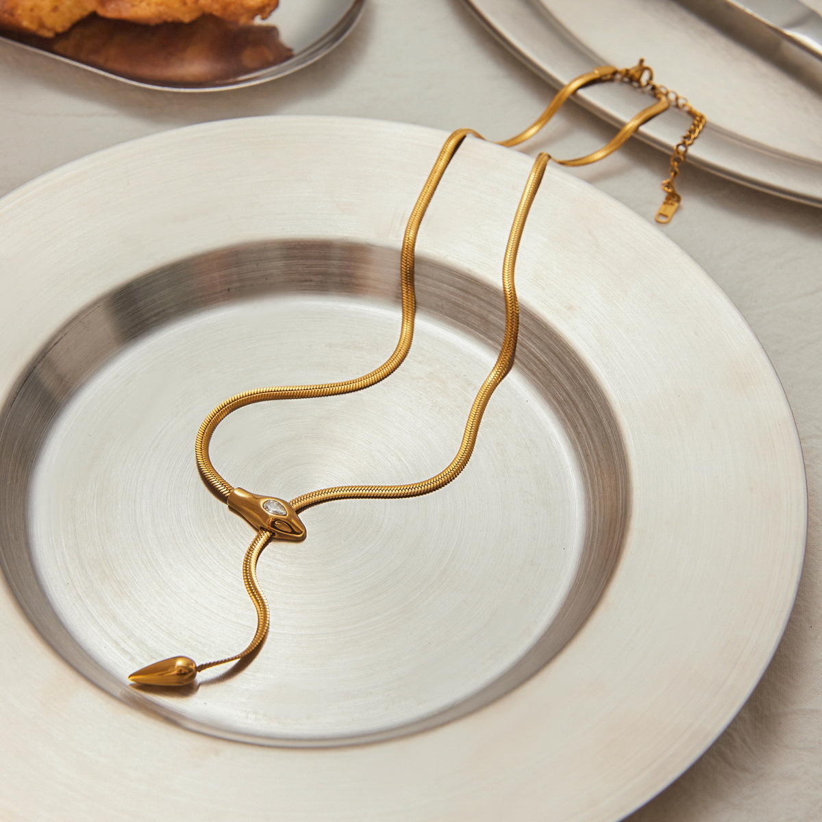 Zirconia Titanium Steel Snake Shape Necklace Luxury Clavicle Chain