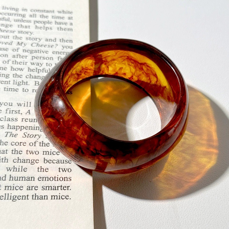 Resin Oval Wide Bangle Featuring Irregular Gradient Arc, 13 Colors Available
