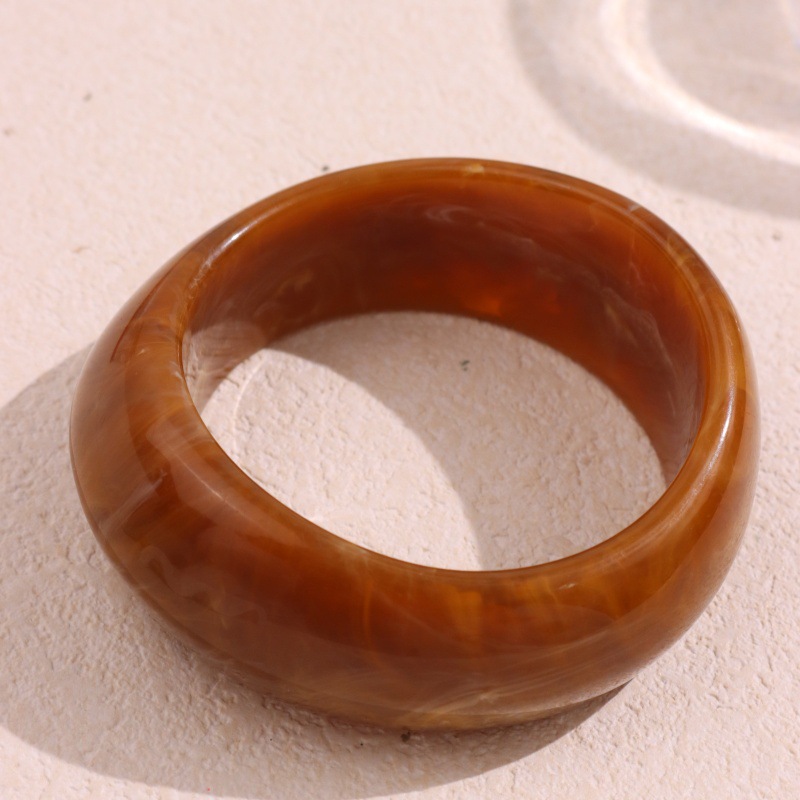 Resin Oval Wide Bangle Featuring Irregular Gradient Arc, 13 Colors Available