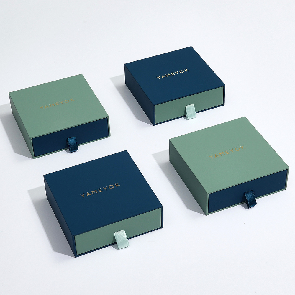 Customizable Pull-Out Jewelry Box Personalized Size and Color Options