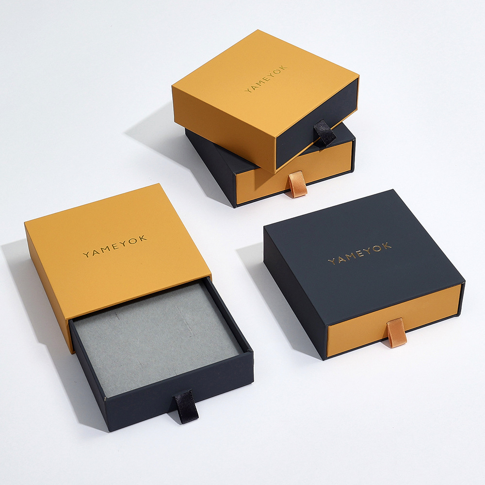 Customizable Pull-Out Jewelry Box Personalized Size and Color Options