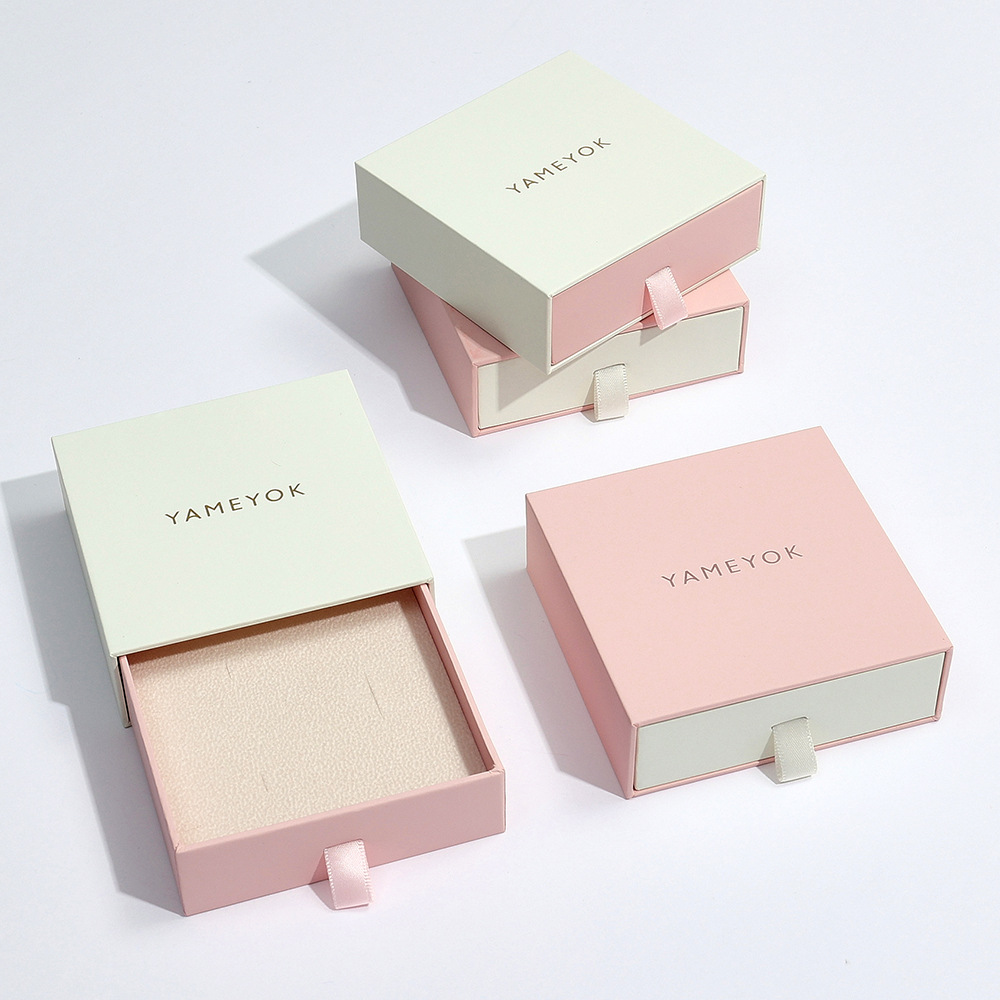 Customizable Pull-Out Jewelry Box Personalized Size and Color Options