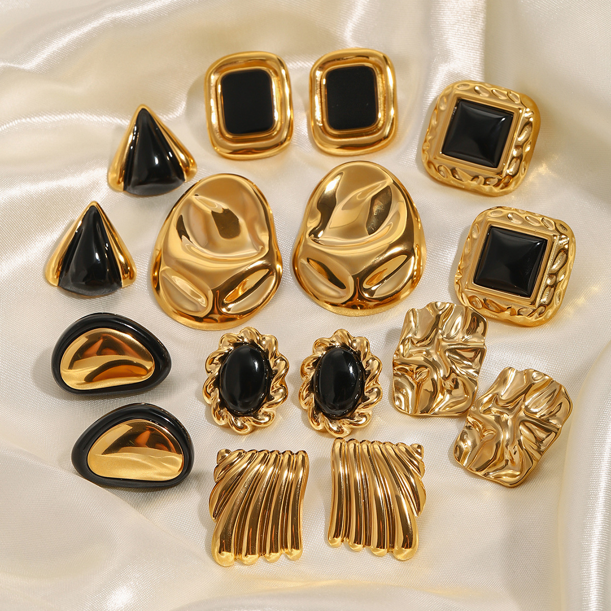 Vintage Style Stainless Steel Stud Earrings Black Gold Elegant Design Multiple Options