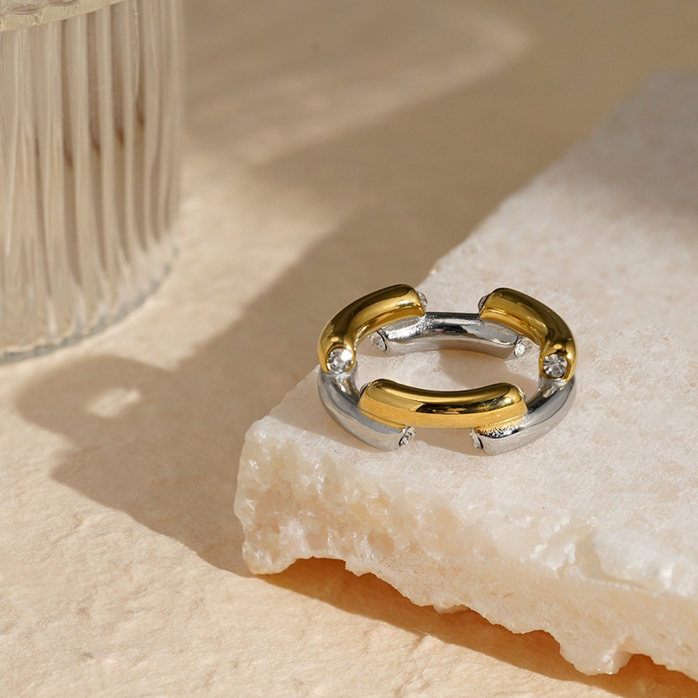 18K Gold Plated Titanium Steel Bi Color Ring with Embedded Zircon
