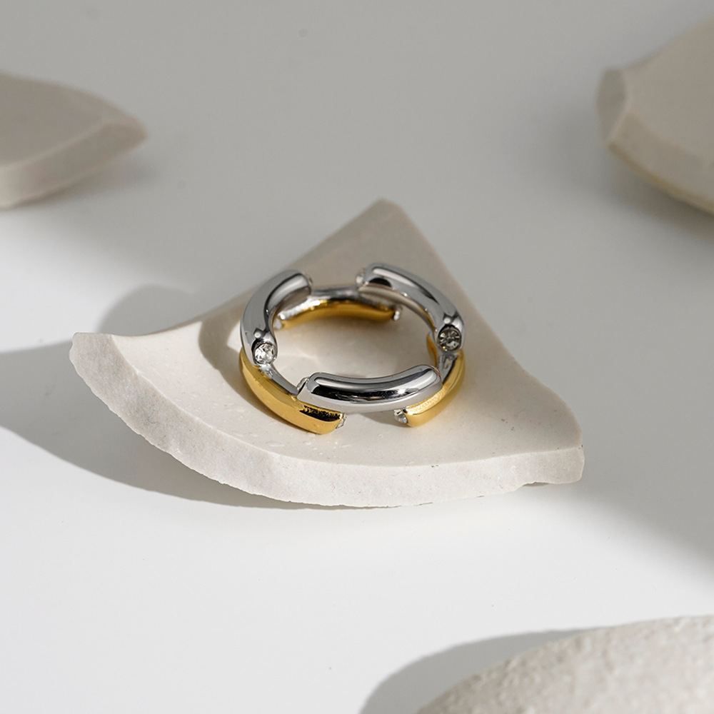18K Gold Plated Titanium Steel Bi Color Ring with Embedded Zircon