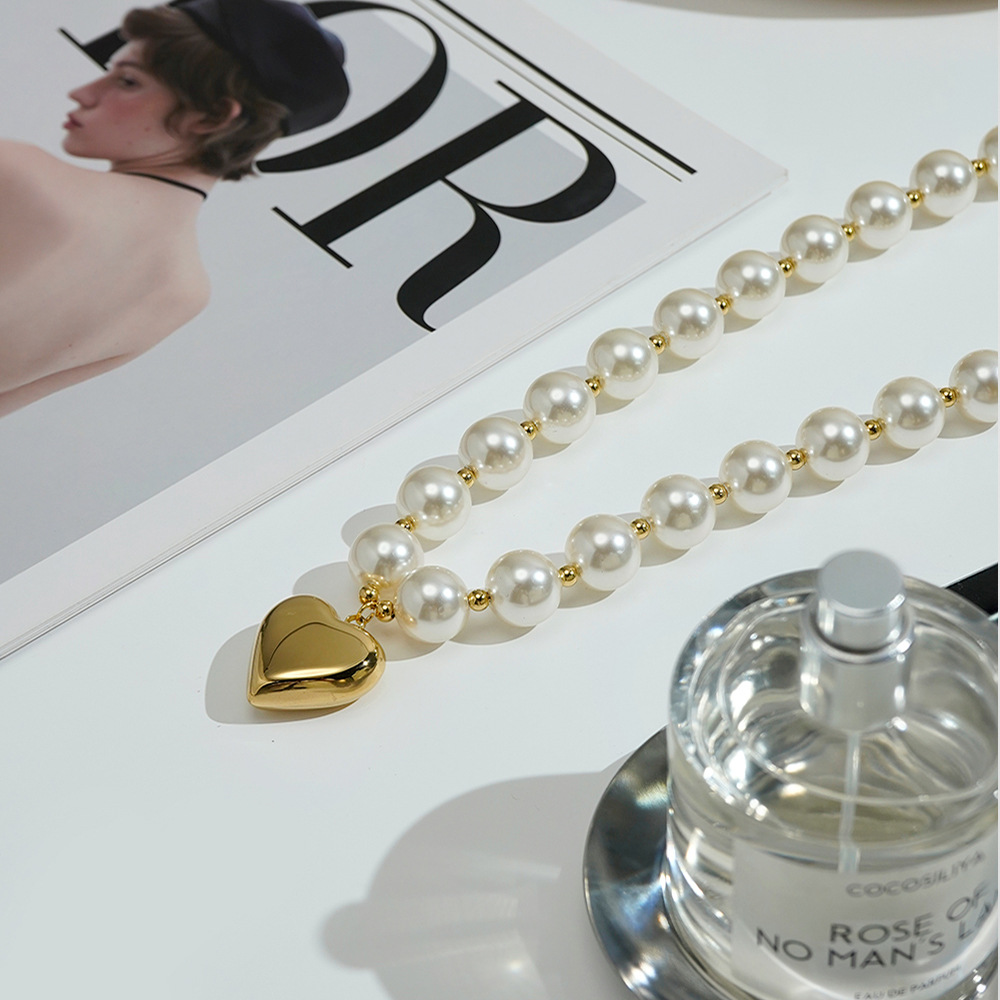 18K Gold Plated Titanium Steel Necklace with 14mm Pearl Chain and Hollow Heart Pendant